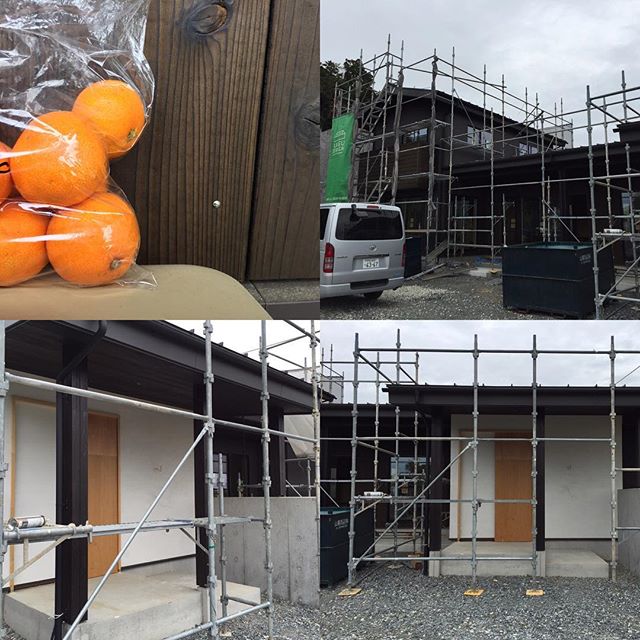 磐田市S邸。オーナー様が毎日現場にミカンとジュースの差し入れをしてくれます。家に思う気持ちが伝わります！ありがとうございます。