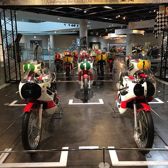 自宅から歩いて15分で名車に逢えるなんて…旧車の優しいラインが好き！#ヤマハ発動機 #コミュニケーションプラザ#バイク#旧車
