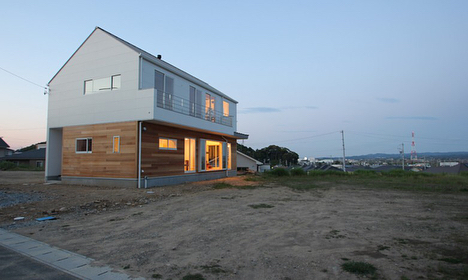 リゾートハウス！高台に建つ眺望の良い家です。毎日小笠山から登る朝日を浴びての生活は格別ですよ。http://www.ragu-design.jp/works/t-house#houses #design #住宅設計 #注文住宅#ラグデザイン