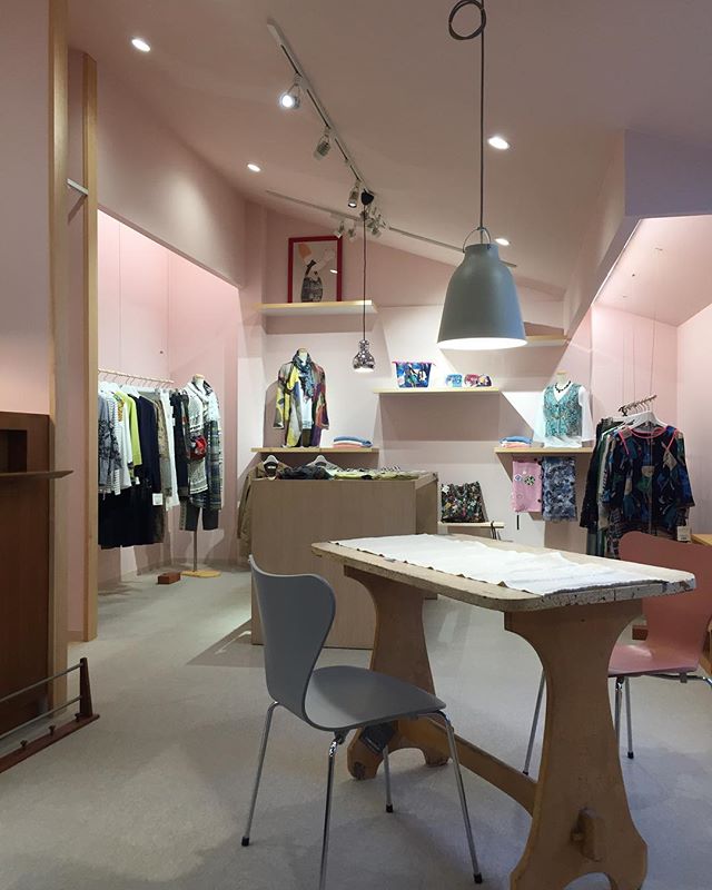 2019.3.7ブティックragu  hamamatsuグランドオープン！大人可愛いショップ♡11:00-17:00浜松市東区子安町316-1oriori gallery 2F#ブティック #婦人服 #ラグデザイン #店舗デザイン #店舗設計 #fritzhansen #照明 #照明デザイン #間接照明