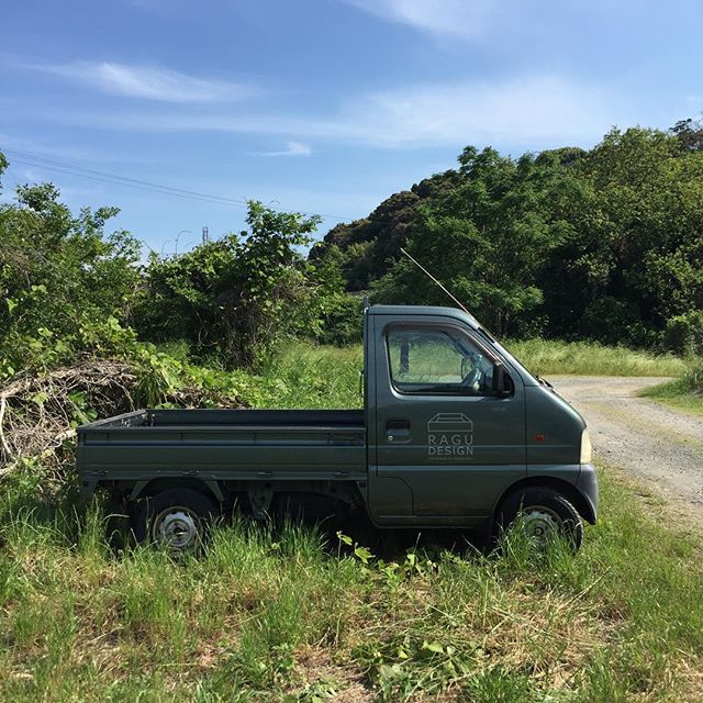 いい感じに馴染んでます。田原小水車の空き地にて#エブリィ #ラグデザイン #全塗装 #4wd